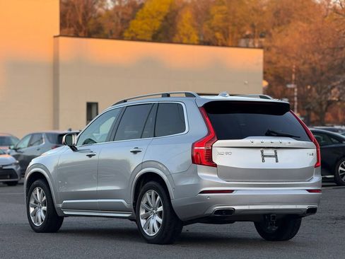 Used 2016 Volvo XC90 T6 Momentum w/ Momentum Plus Package AWD/4WD image 5