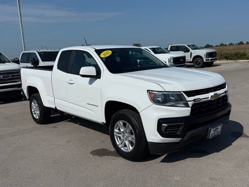 Used 2021 Chevrolet Colorado LT w/ Fleet Safety Package RWD image 2