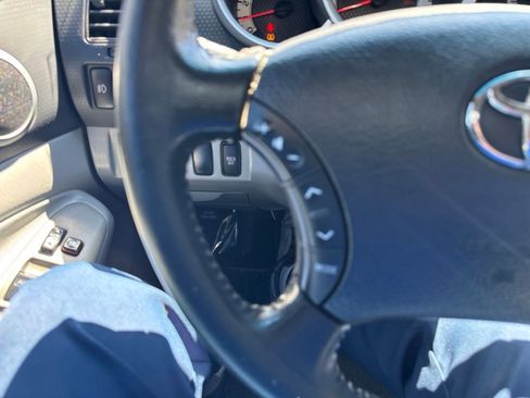 Used 2011 Toyota Tacoma 4x4 Double Cab w/ TRD Sport Pkg w/JBL Audio image 17