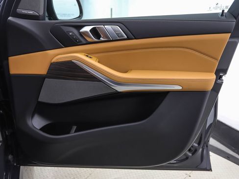 New 2026 BMW X7 xDrive40i w/ M Sport Package AWD/4WD image 37