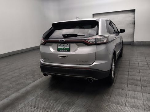 Used 2017 Ford Edge Titanium w/ Technology Package AWD/4WD image 9