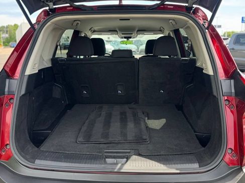 Used 2023 Nissan Rogue S AWD/4WD image 10