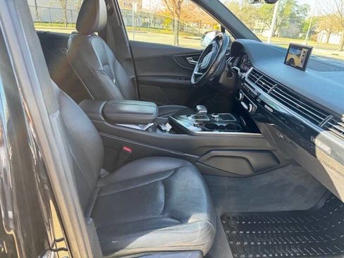 Used 2017 Audi Q7 3.0T Premium Plus image 40