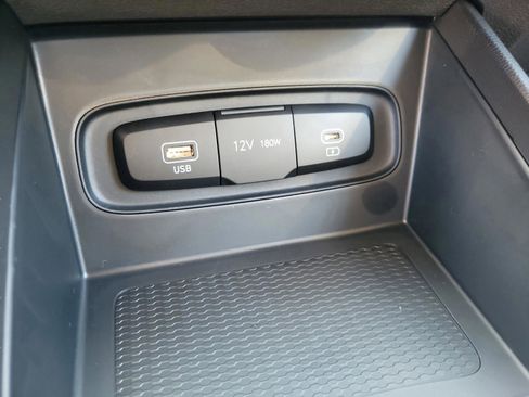 New 2026 Hyundai Venue SE image 10