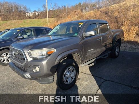 Used 2016 Toyota Tacoma SR5 image 2