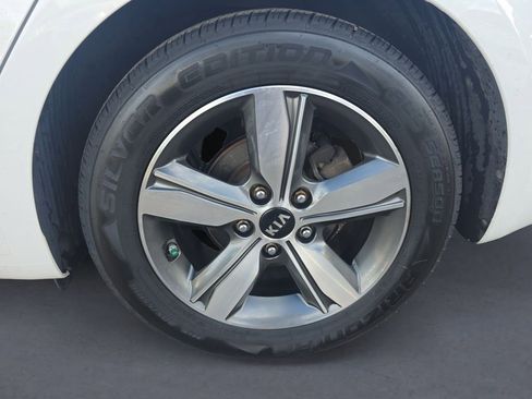 Used 2018 Kia Forte S image 14