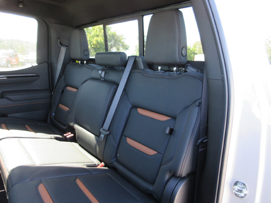 New 2026 GMC Sierra 1500 AT4 w/ AT4 Premium Package AWD/4WD image 13