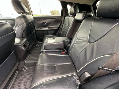 Used 2015 Toyota Venza XLE image 42