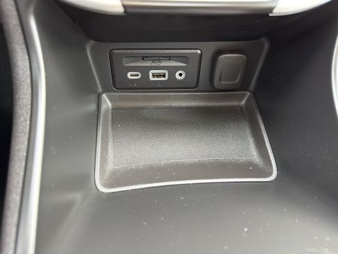 Used 2024 GMC Terrain SLT w/ Infotainment Package II AWD/4WD image 20