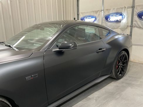 Used 2025 Ford Mustang GT Premium image 5