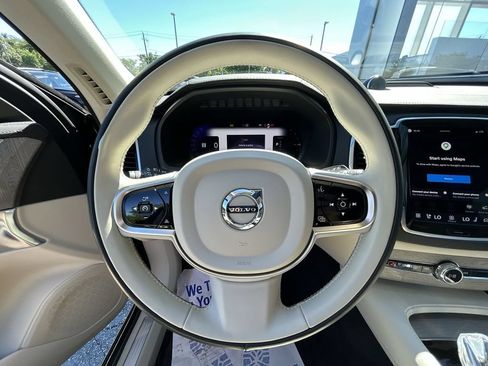 Certified 2025 Volvo XC90 T8 Ultra w/ Protection Package AWD/4WD image 18