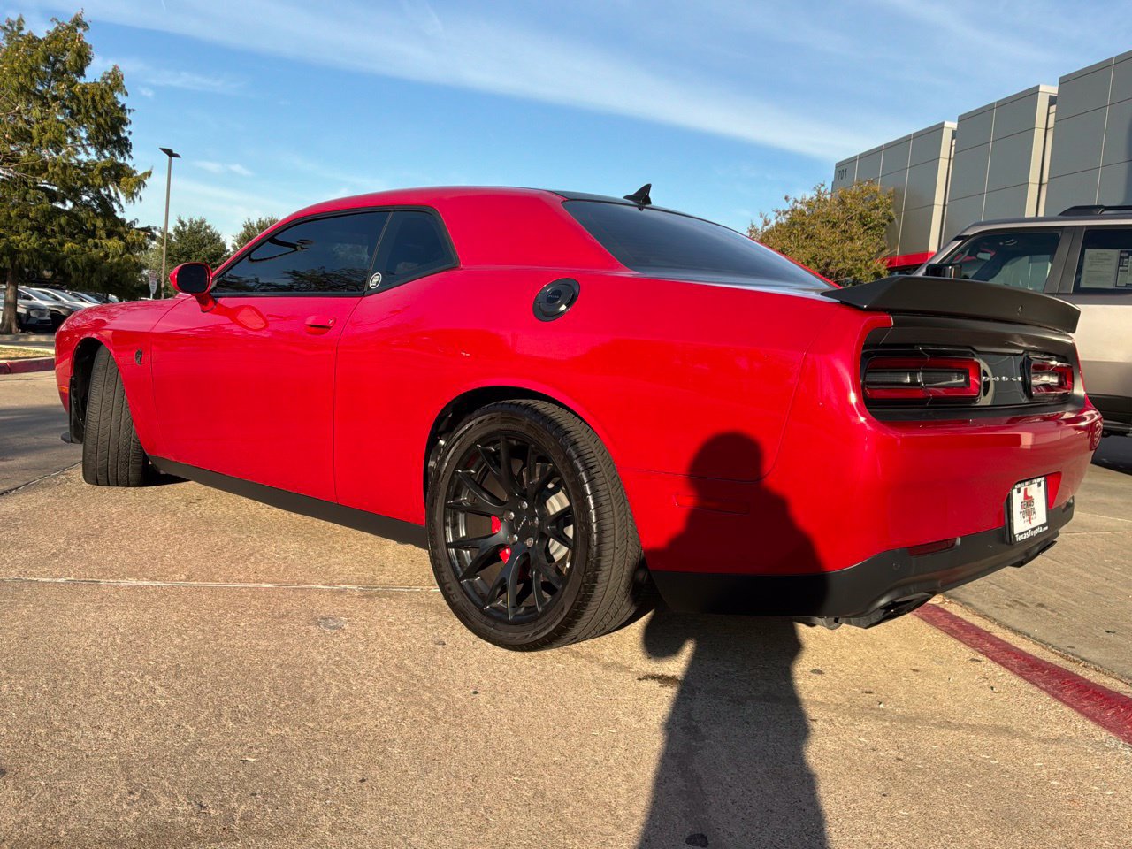 Used 2016 Dodge Challenger SRT Hellcat RWD image 8