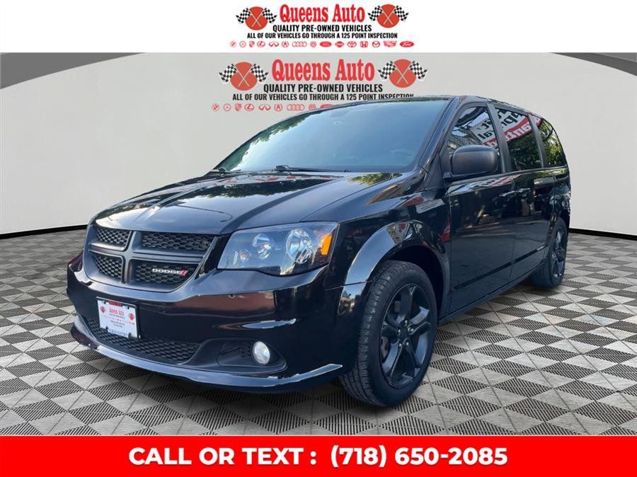 Used 2019 Dodge Grand Caravan SE FWD image 3
