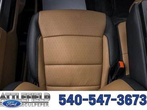 New 2026 Ford F250 Lariat w/ Black Appearance Package image 33