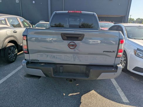 Used 2023 Nissan Frontier Pro-X w/ Pro-X Premium Package RWD image 4