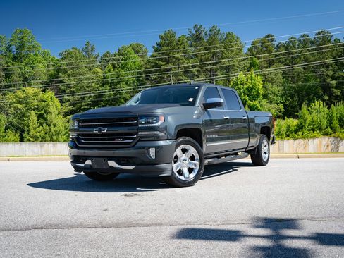 Used 2018 Chevrolet Silverado 1500 LTZ Z71 w/ LTZ Plus Package AWD/4WD image 1