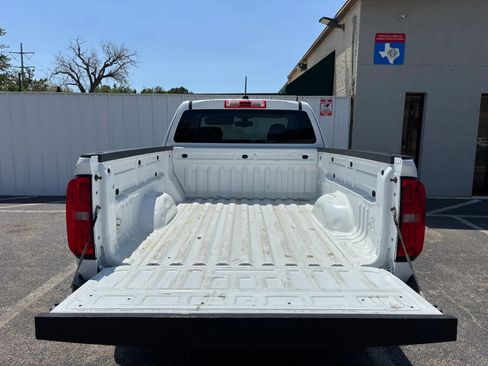 Used 2017 Chevrolet Colorado W/T w/ WT Convenience Package RWD image 4