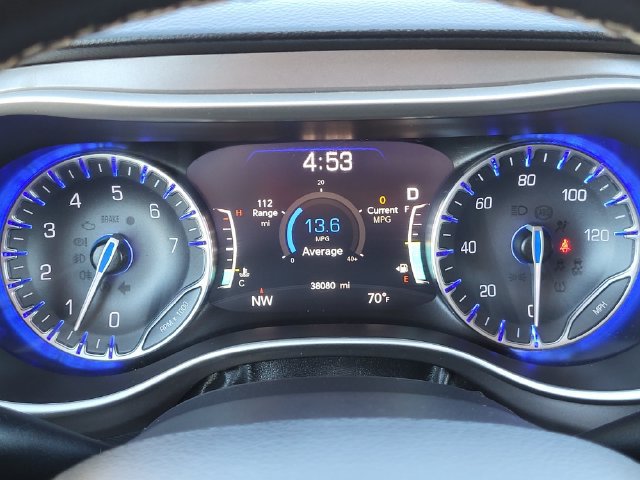 Used 2021 Chrysler Pacifica Touring-L FWD image 13