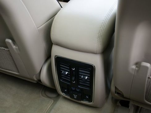 Used 2020 Jeep Grand Cherokee Overland image 33