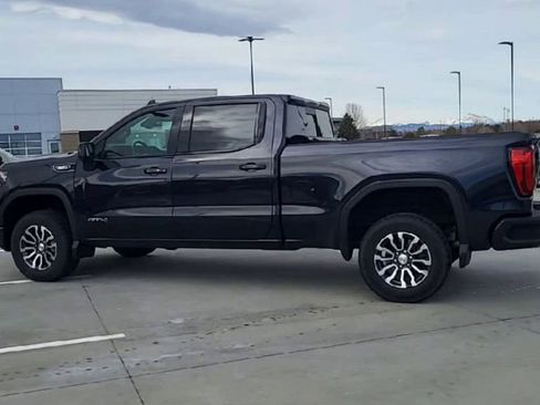 Used 2023 GMC Sierra 1500 AT4 w/ AT4 Preferred Package image 7