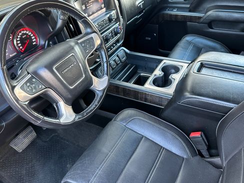 Used 2015 GMC Sierra 2500 Denali w/ Duramax Plus Package AWD/4WD image 10