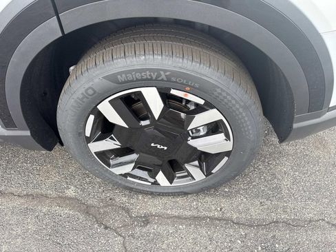 New 2027 Kia Telluride S image 5