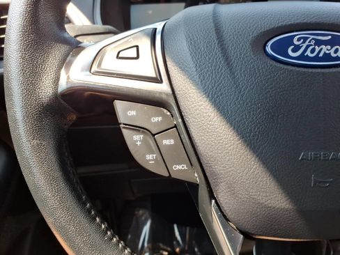 Used 2024 Ford Edge SEL AWD/4WD image 15