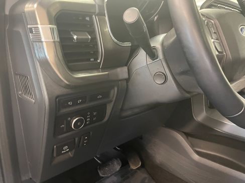 Used 2022 Ford F150 Lariat w/ Equipment Group 502A High AWD/4WD image 14