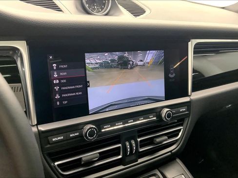 Used 2021 Porsche Macan S AWD/4WD image 24
