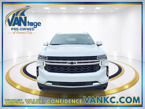 Used 2024 Chevrolet Suburban LS w/ Driver Alert Package AWD/4WD image 2