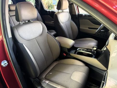 Used 2019 Hyundai Santa Fe SEL FWD image 15