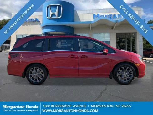 New 2026 Honda Odyssey Touring image 7