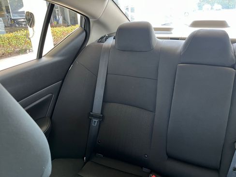Used 2025 Nissan Altima 2.5 SV FWD image 40