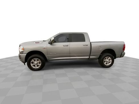 Used 2024 RAM 2500 Laramie w/ Safety Group AWD/4WD image 7