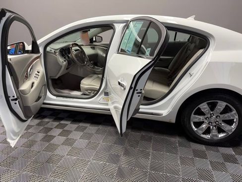 Used 2011 Buick LaCrosse CXS w/ Driver Confidence Package image 13