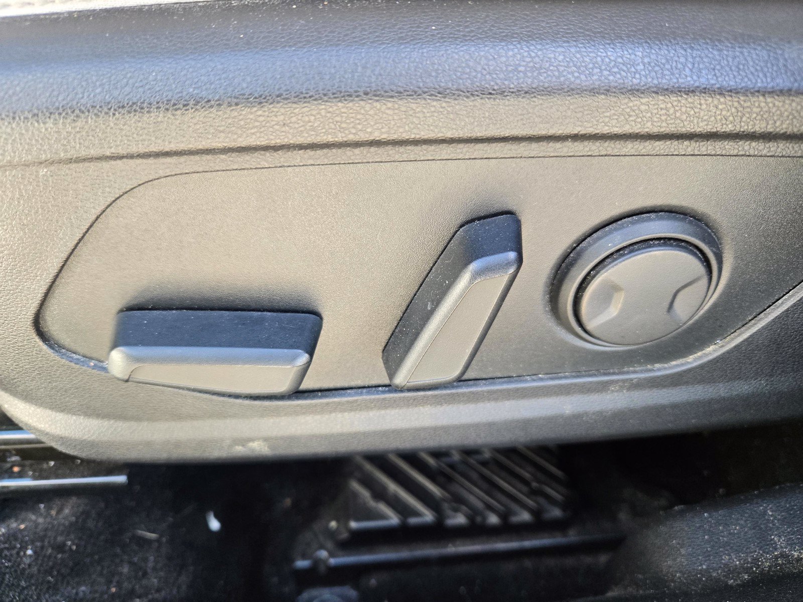 Used 2022 Hyundai Tucson Limited AWD/4WD image 13