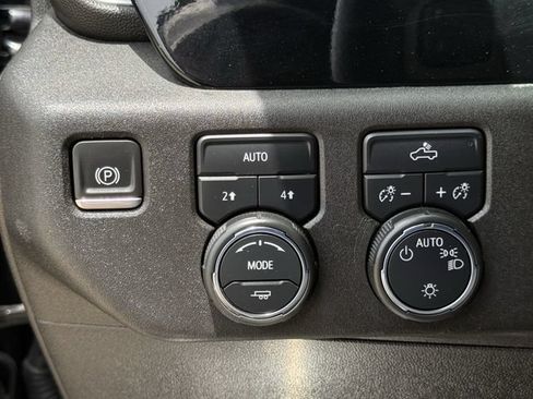 Certified 2023 Chevrolet Silverado 1500 LT w/ Protection Package AWD/4WD image 24