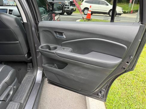 Used 2017 Honda Pilot EX-L image 16