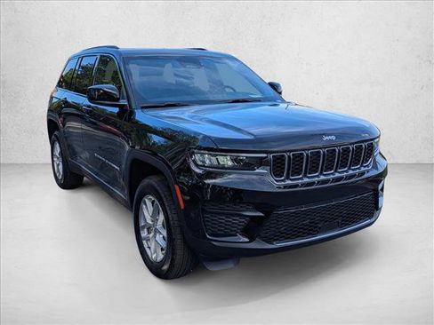 New 2025 Jeep Grand Cherokee Laredo X w/ Luxury Tech Group I image 3