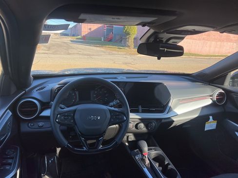 New 2026 Chevrolet Trax RS image 9