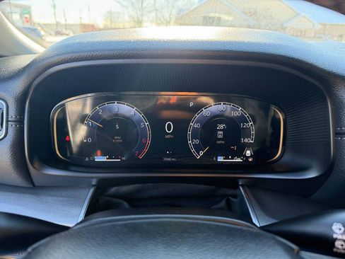 Used 2024 Jeep Wagoneer L Series II w/ Convenience Group I image 12