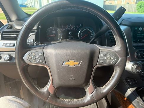 Used 2018 Chevrolet Tahoe Premier AWD/4WD image 12
