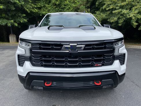 Used 2022 Chevrolet Silverado 1500 LT Trail Boss w/ LT Trail Boss Premium Package AWD/4WD image 3