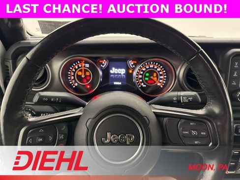 Certified 2021 Jeep Gladiator Willys image 20