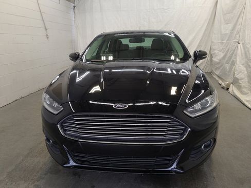 Used 2016 Ford Fusion SE w/ Equipment Group 202A FWD image 15