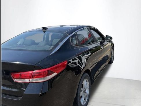 Used 2016 Kia Optima LX FWD image 3