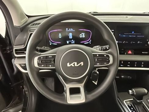 Used 2024 Kia Sportage LX AWD/4WD image 15