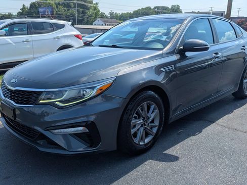 Used 2020 Kia Optima LX FWD image 3