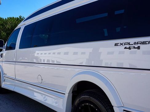 Used 2023 GMC Savana 2500 Extended image 55