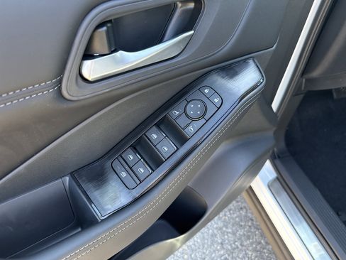 New 2026 Nissan Rogue SV AWD/4WD image 18